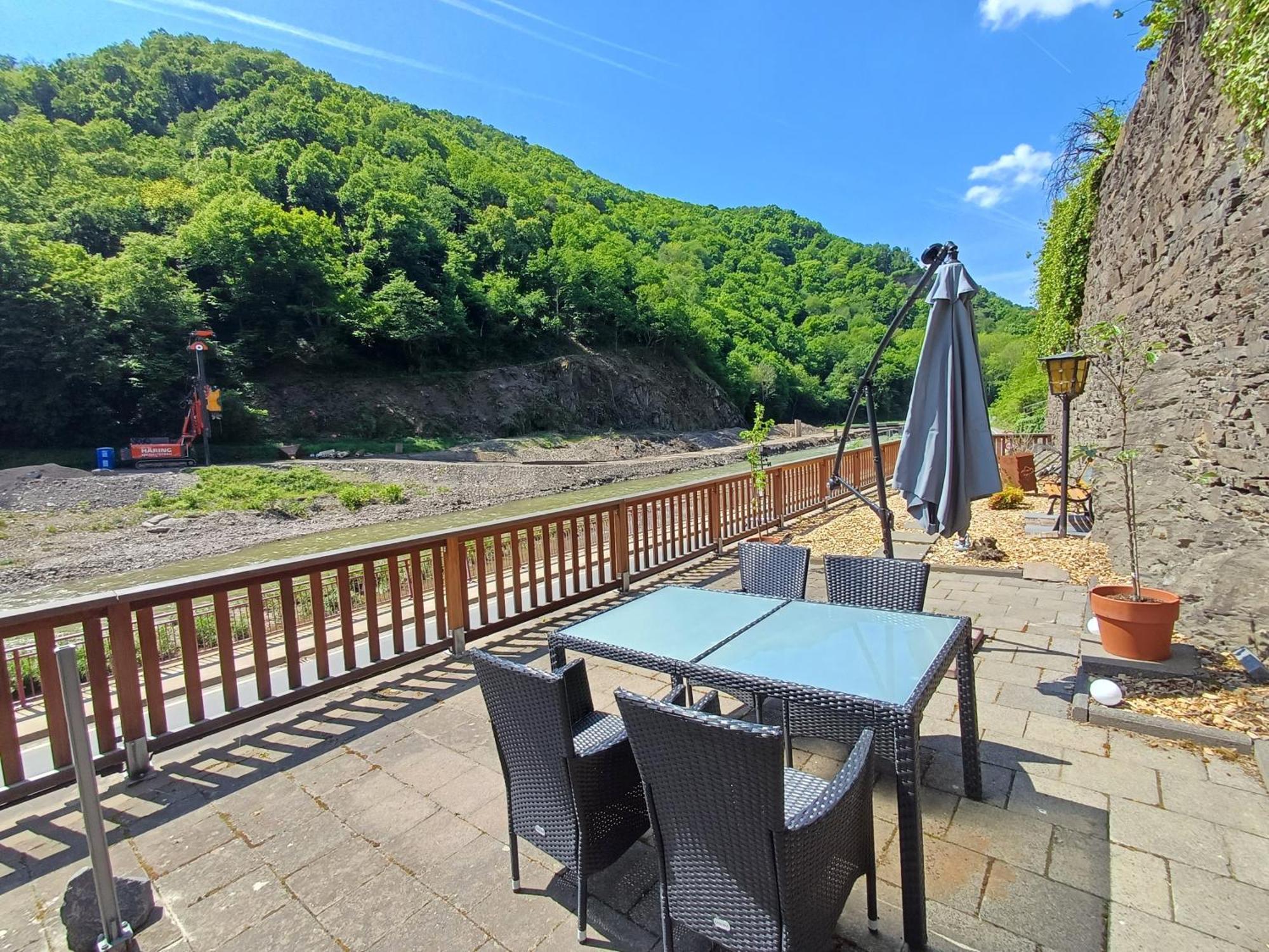 Ferienapartment Zur Bunten Kuh Walporzheim Bad Neuenahr-Ahrweiler Buitenkant foto